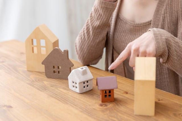 平屋新築と二階建てはどちらが安い？